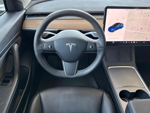 Used 2021 Tesla Model 3 Standard Range Plus image 25