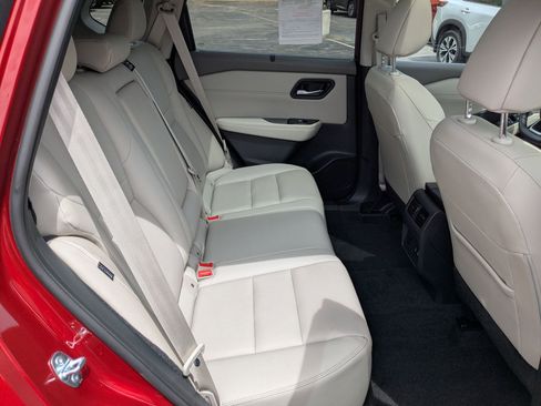 Certified 2024 Nissan Rogue SL w/ SL Premium Package image 20