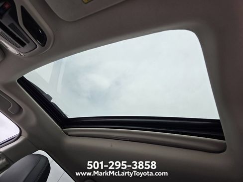 Used 2023 Subaru Outback Limited AWD/4WD image 17