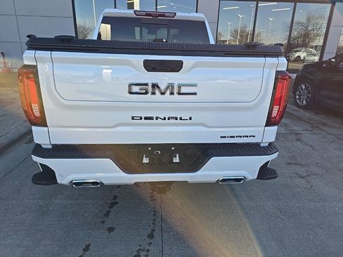 Used 2026 GMC Sierra 1500 Denali Ultimate w/ LPO, Black Badging Package image 5