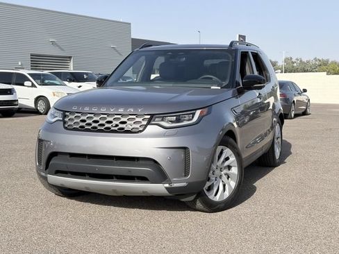 Used 2025 Land Rover Discovery S AWD/4WD image 3