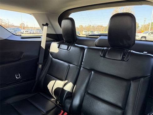 Used 2023 Ford Explorer XLT w/ Equipment Group 202A image 13