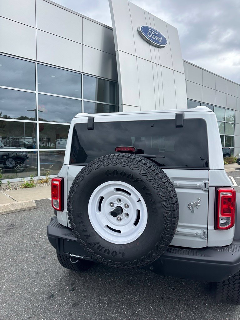 Used 2026 Ford Bronco Heritage Edition AWD/4WD image 5