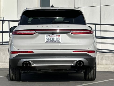 Used 2022 Lincoln Corsair Reserve image 4