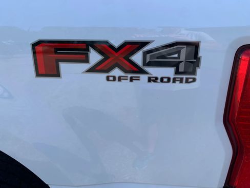 Used 2022 Ford F250 XL w/ STX Appearance Package image 11