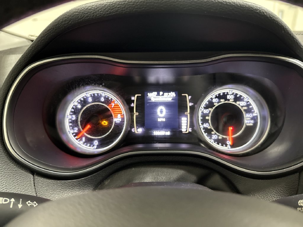Used 2020 Jeep Cherokee Latitude Plus AWD/4WD image 12