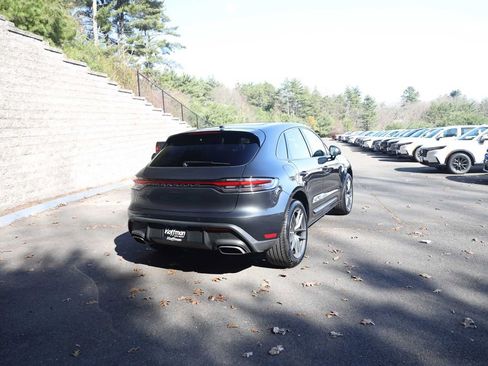 Used 2025 Porsche Macan image 5