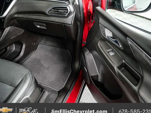 Used 2023 Chevrolet Bolt LT w/ Infotainment Package FWD image 24