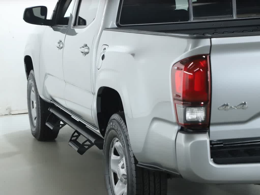 Certified 2023 Toyota Tacoma SR AWD/4WD image 39