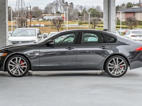 Used 2018 Jaguar XF S image 54