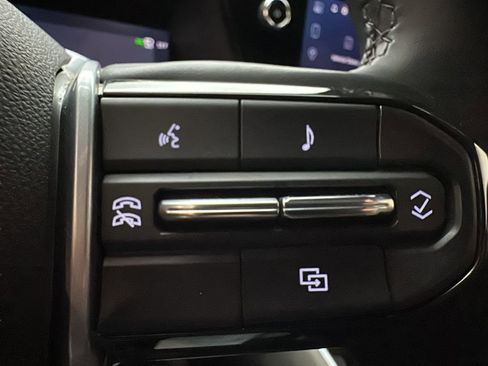 Used 2024 Chevrolet Colorado ZR2 w/ Technology Package image 21