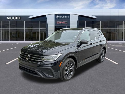 Used 2022 Volkswagen Tiguan SE AWD/4WD image 8