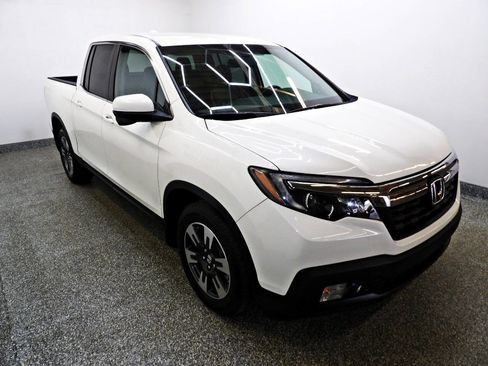 Used 2018 Honda Ridgeline RTL-T image 3