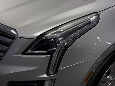 Used 2019 Cadillac XT5 Premium Luxury AWD/4WD image 13
