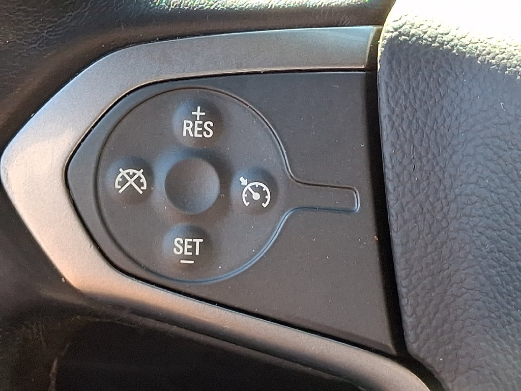 Used 2019 Chevrolet Silverado 1500 LT AWD/4WD image 21
