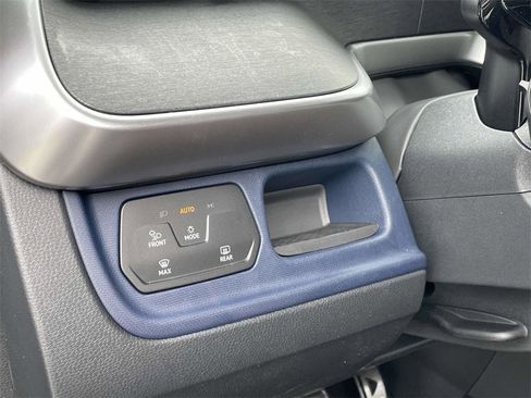 New 2025 Volkswagen ID. Buzz Pro S image 18