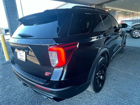 Used 2021 Ford Explorer ST w/ Equipment Group 401A image 8