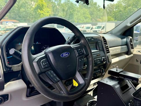 Used 2019 Ford F250 XL w/ Power Equipment Group RWD image 19