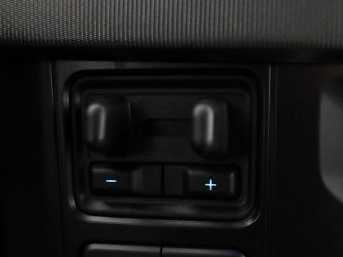 Used 2024 Ford F450 Platinum w/ FX4 Off-Road Package image 39