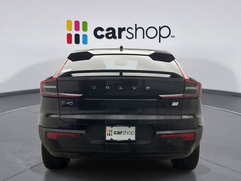 Used 2022 Volvo C40 P8 Recharge Ultimate image 3