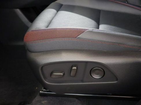 New 2026 Chevrolet Equinox RS image 12