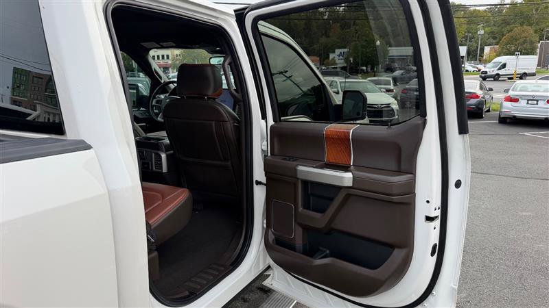 Used 2019 Ford F150 King Ranch w/ Equipment Group 601A Luxury AWD/4WD image 40