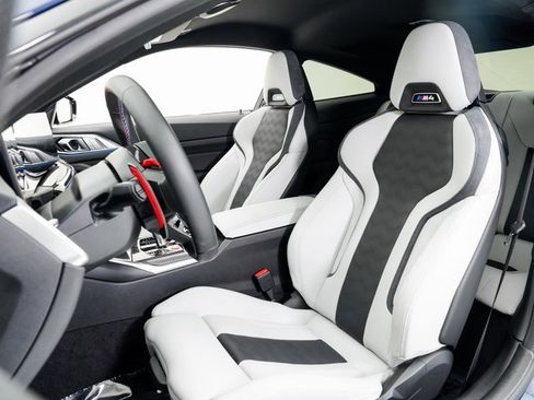 Used 2026 BMW M4 xDrive Competition w/ Executive Package image 5