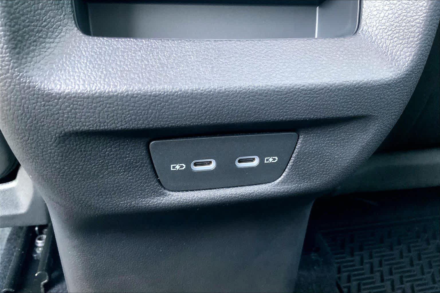 New 2026 Volkswagen Tiguan SE R-Line FWD image 18