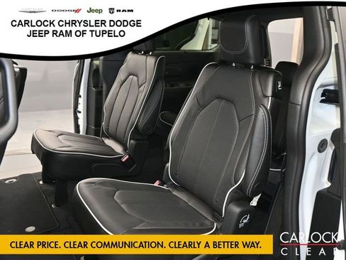 New 2026 Chrysler Pacifica Limited w/ Uconnect Theater Family Group image 27