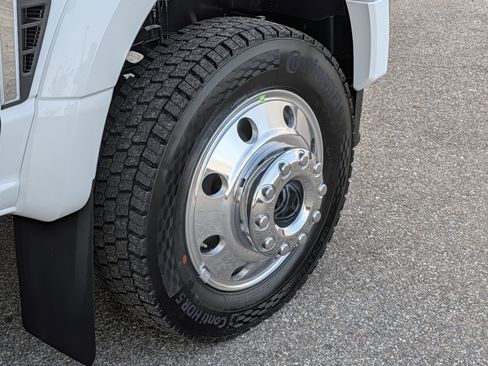 New 2026 Ford F450 XLT w/ FX4 Off-Road Package image 13