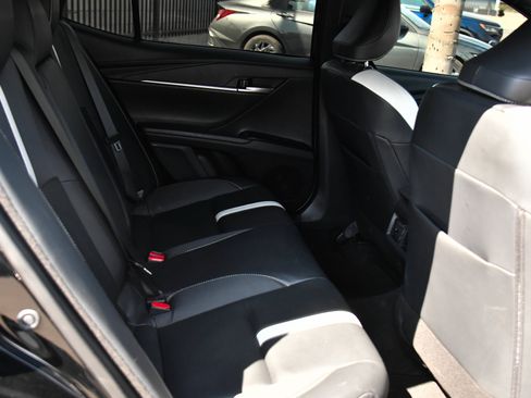 Used 2025 Toyota Camry SE w/ Convenience Package FWD image 43
