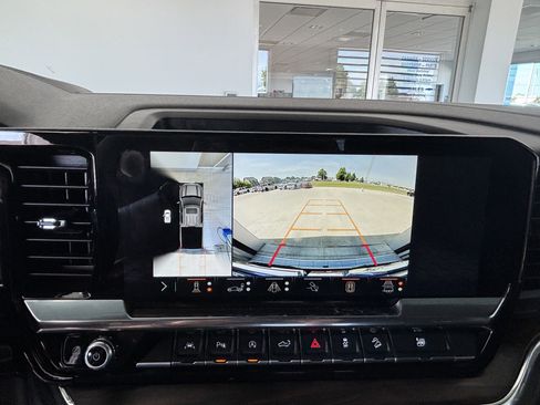 Used 2025 GMC Sierra 1500 SLT w/ SLT Premium Plus Package AWD/4WD image 14