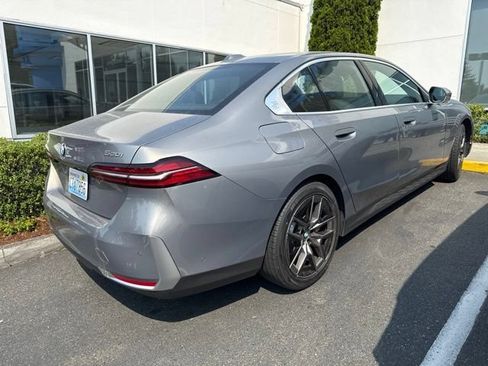Used 2026 BMW 530i xDrive AWD/4WD image 4