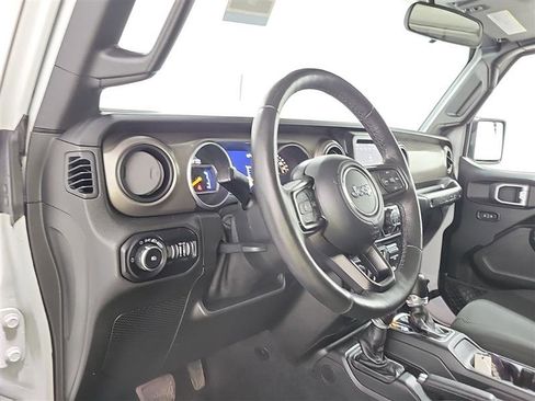 Used 2018 Jeep Wrangler Unlimited Sport S AWD/4WD image 10
