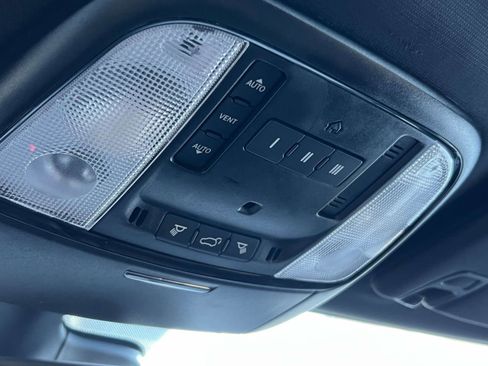 Used 2024 Dodge Durango GT image 12