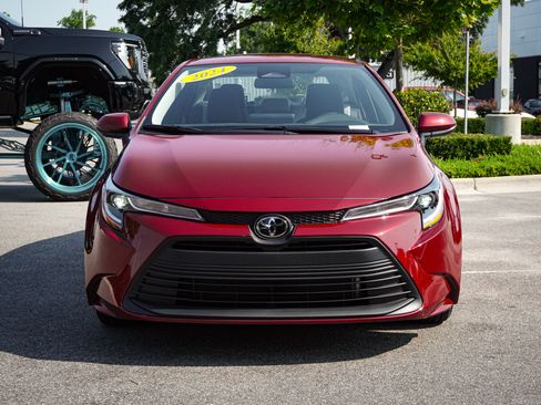 Used 2024 Toyota Corolla LE FWD image 3