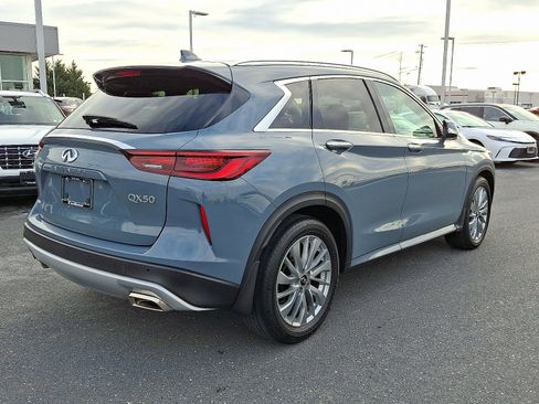 Certified 2023 INFINITI QX50 Luxe image 6