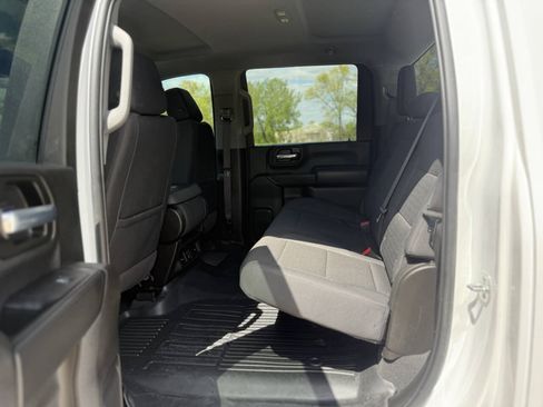 Used 2025 Chevrolet Silverado 2500 Custom w/ Custom Value Package AWD/4WD image 10