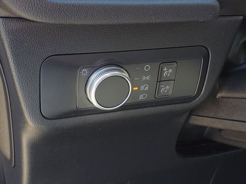 Used 2020 Ford Escape SE AWD/4WD image 9