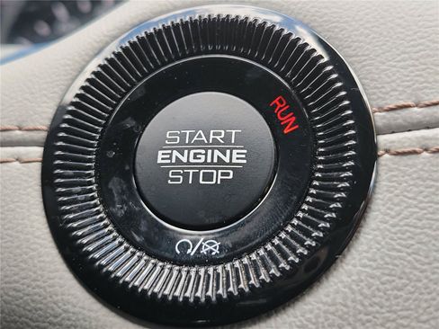 Used 2024 Jeep Compass Limited AWD/4WD image 31