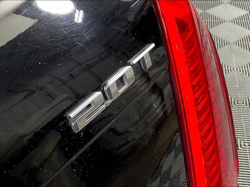 Used 2018 Cadillac CTS Luxury RWD image 24