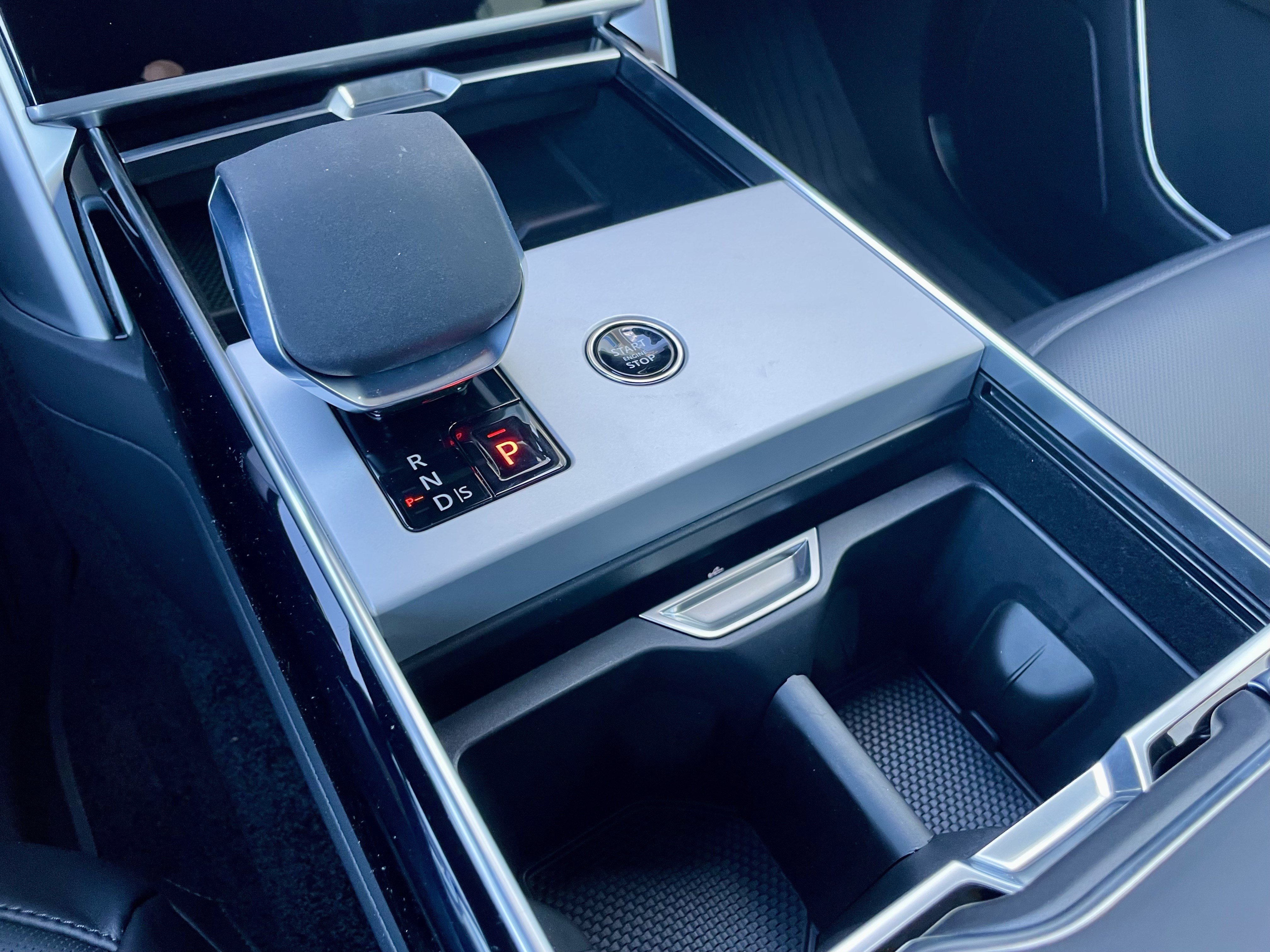 New 2026 Land Rover Range Rover SE AWD/4WD image 20