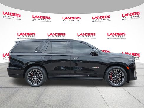 Used 2023 Cadillac Escalade V w/ LPO, ONYX Package AWD/4WD image 2