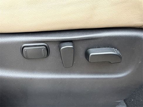 Used 2019 Nissan Armada SL w/ Premium Package image 31