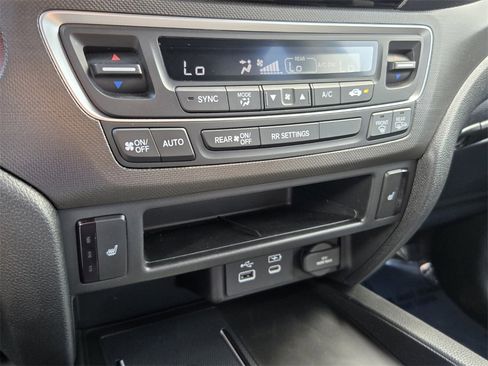 Certified 2024 Honda Passport TrailSport image 19