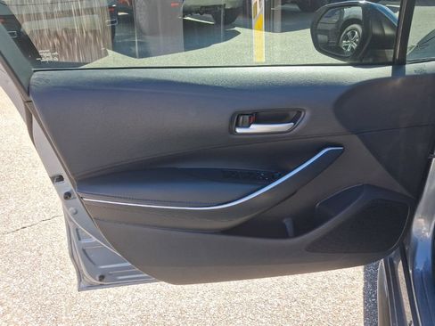 Used 2020 Toyota Corolla SE w/ SE Premium Package FWD image 20
