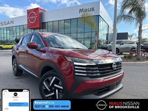 Certified 2025 Nissan Kicks SV image 1