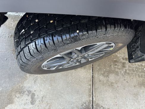 Used 2024 Toyota Tundra Limited image 11