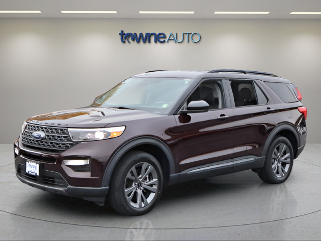 Used 2023 Ford Explorer XLT w/ Equipment Group 202A AWD/4WD image 1