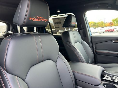 New 2025 Honda Pilot TrailSport image 16